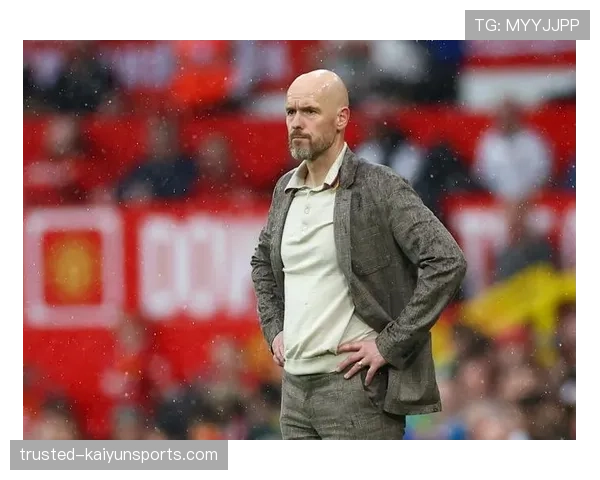 勒沃库森新帅滕哈赫推行防反体系 蒂尔曼承担组织核心角色